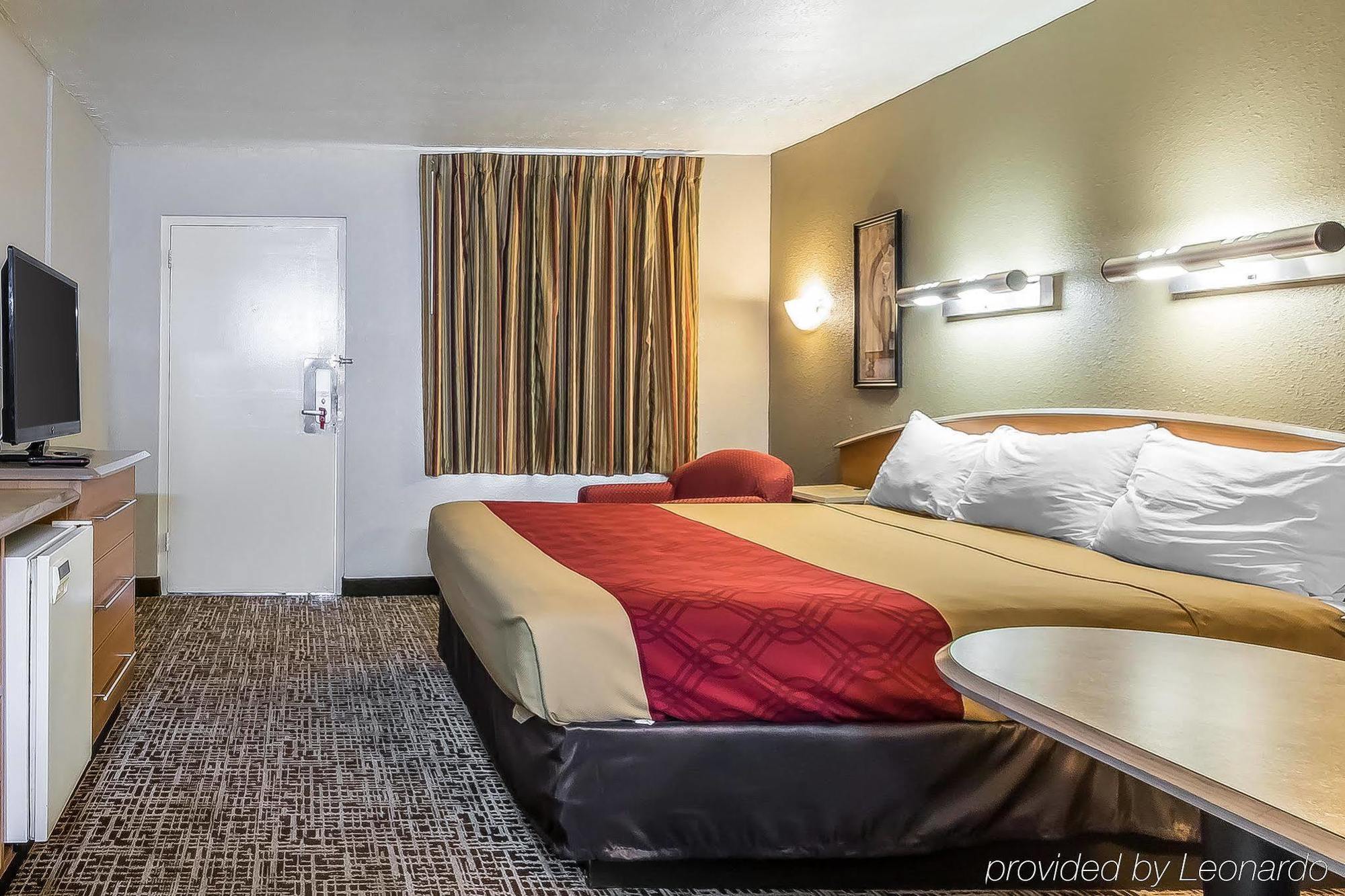 Econo Lodge Bowling Green Esterno foto