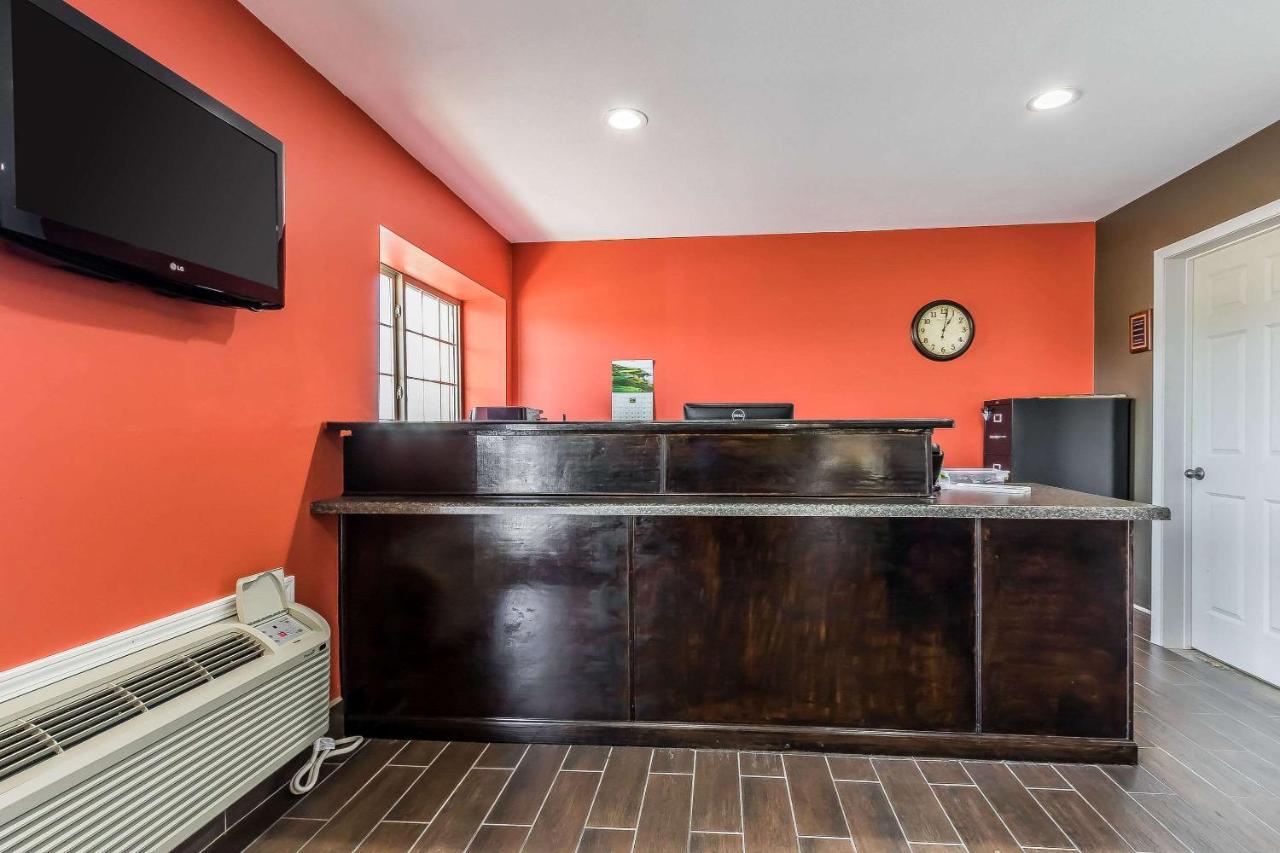 Econo Lodge Bowling Green Esterno foto